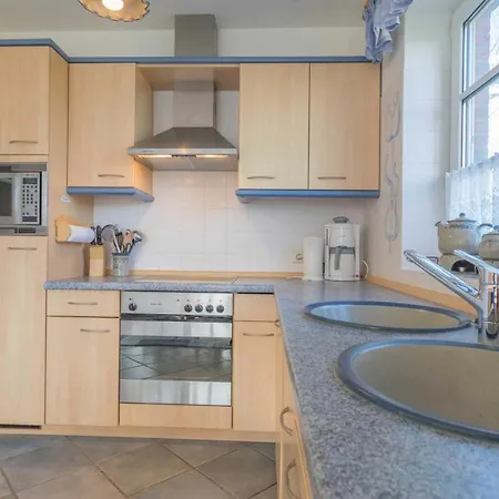 Friesenhaushaelfte Suederoog Holiday home Nordstrand