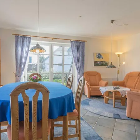 Friesenhaushaelfte Suederoog Holiday home Nordstrand